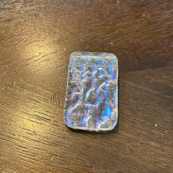 gorgeous iridescent pendant - Picture 3 of 3